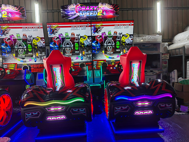 CrazySpeed 8-Player Linked Motion Racing Simulator Arcade Machine Immersive Dynamic Racing Simulator with 4D Motion