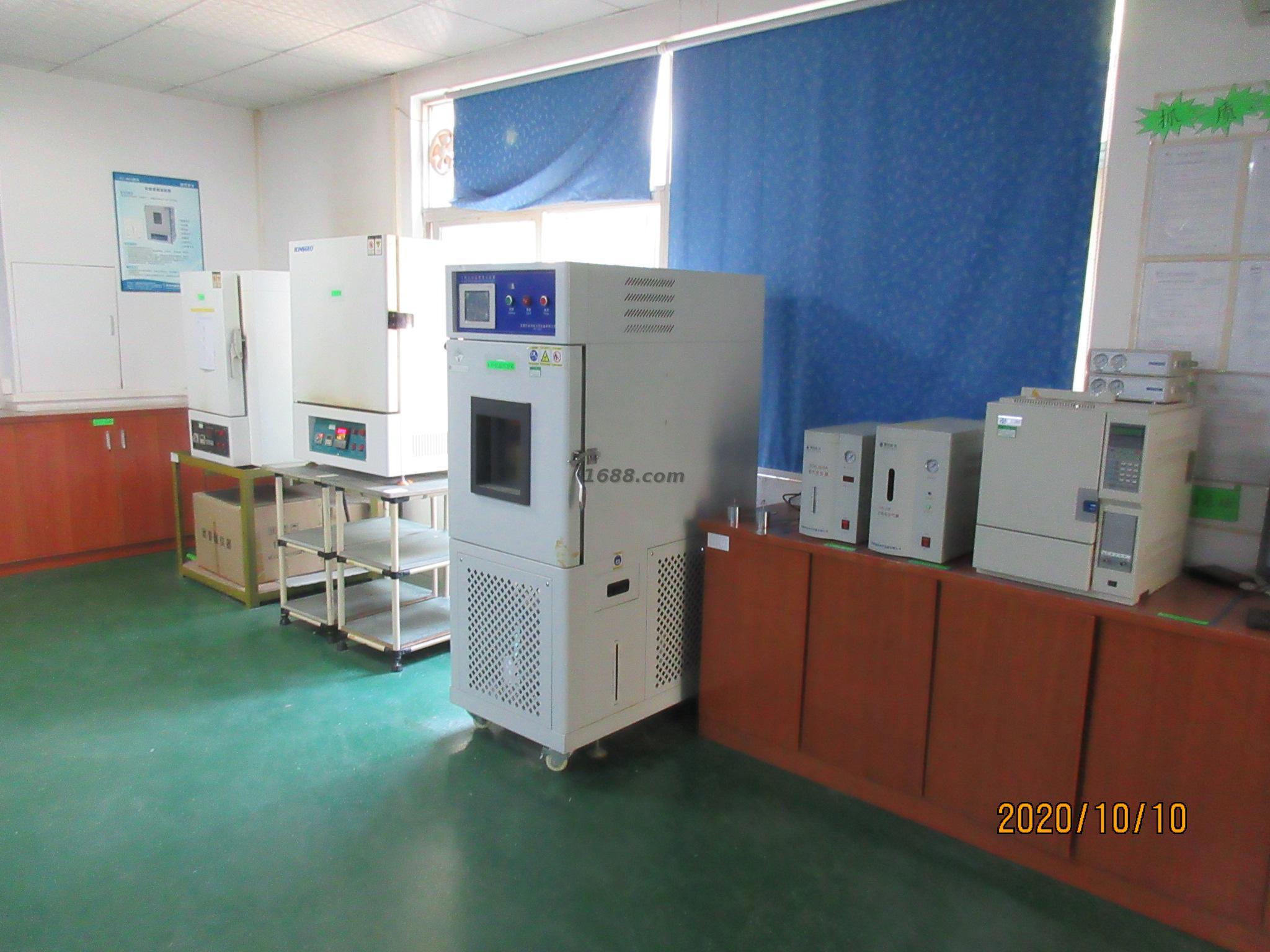 8000 - 9000 Bottles/Hour Automatic Labeling Machine Different Conveyor Systems Bottle Labelling Machine
