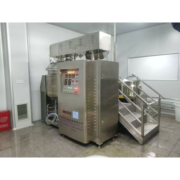 200L Vacuum Emulsifying Mixer Machine For Processing Cosmetic Cream