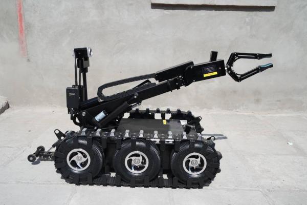 Quality Aircraft Grade Aluminum Alloy Mobile Eod Robot Device With Stretched Arms And Control System for sale