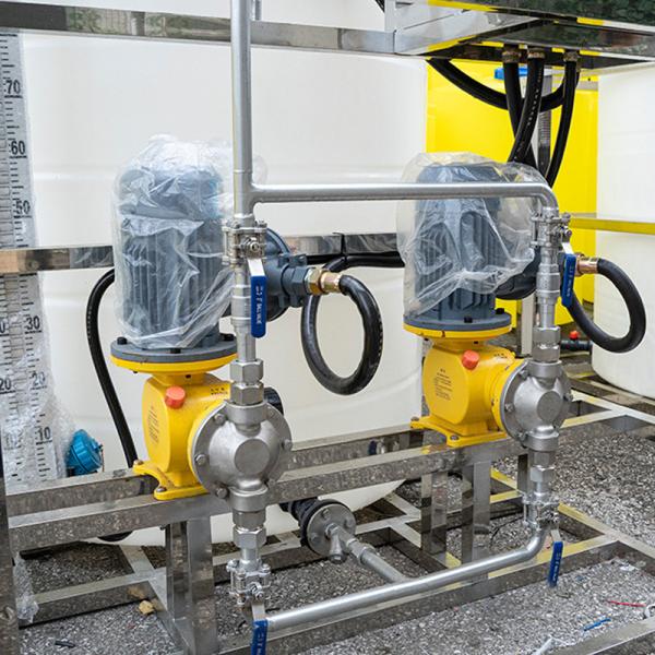 Integrated Vertical PE Automatic Chemical Dosing System 500L/H