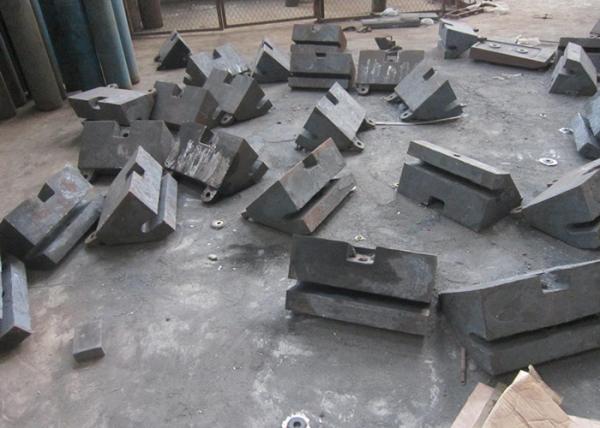 Quality Wear-resistant Steel Mill Liners For Hoppers Hardness More Than HRC48 Applied in Mining Industry for sale