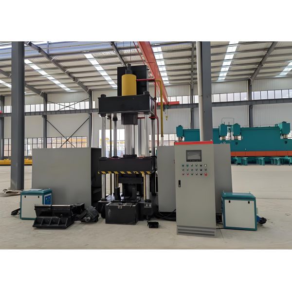 4.2x4.5x4.1m Overall Size CNC Angle Channel Bending Heating Machine 950mm Oil Tank Stroke