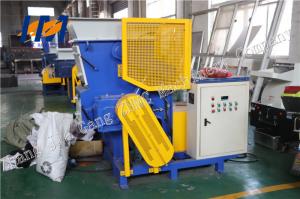 China Powerful Plastic Recycling Shredder Single Shaft Shredder Energy Saving on sale