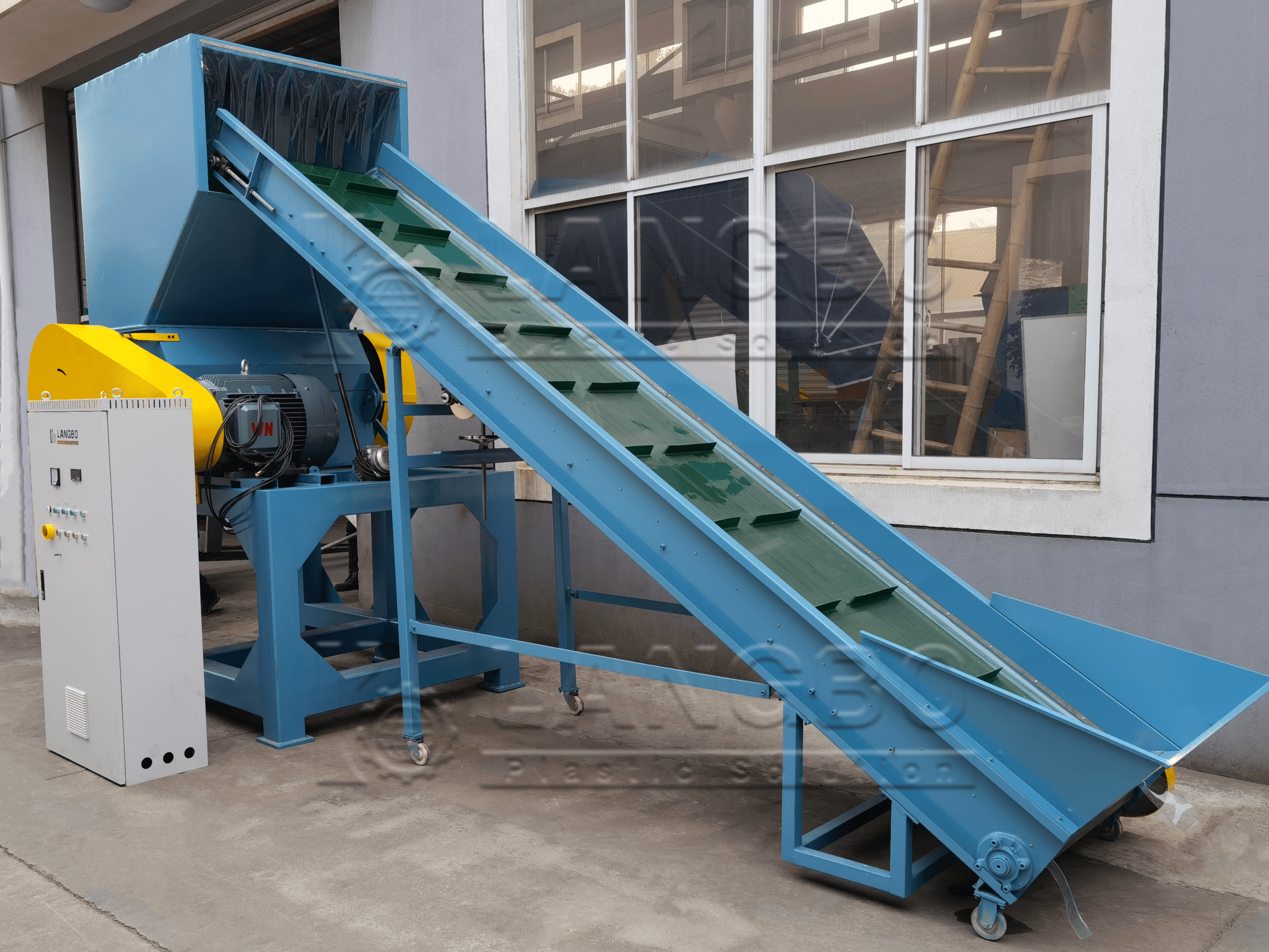 Automatic Recycle Plastic Crusher Crushing Machine for Plastic Recycling Line