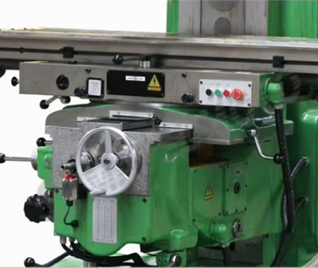 X6140 Horizontal Lifting Table Milling Machine Universal 1700x400mm Energy Saving