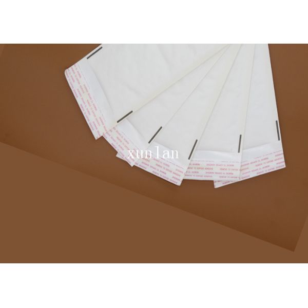 White Flat Eco Lite Kraft Bubble Mailer PE Material For Packaging Clothes