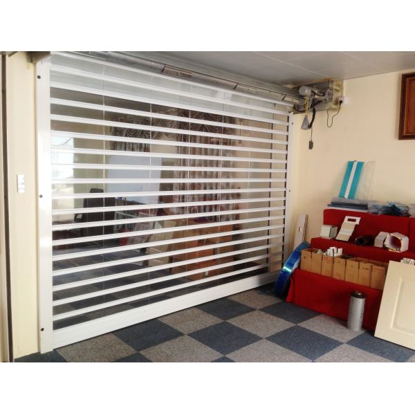 Automatic Commercial Transparent Polycarbonate Roller Shutter Door For Shops , Malls And Architecture