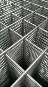 Wholesale 8 10 Gauge Welded Wire Mesh 2x2 3x3 4x4 6x6 10/10 Galvanized Hign Tensile Strength from china suppliers