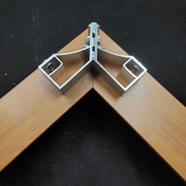 Modern Design 6063-T5 Primary Aluminum Corner Joint for Easy Installation in Windows and Doors