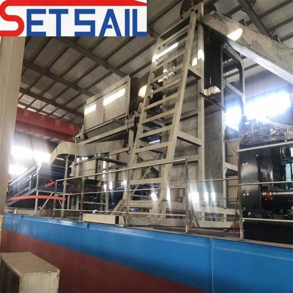 7.5-50kw Injection Pump Power Chain Bucket River Gold and Diamond Mining Dredger Equipment