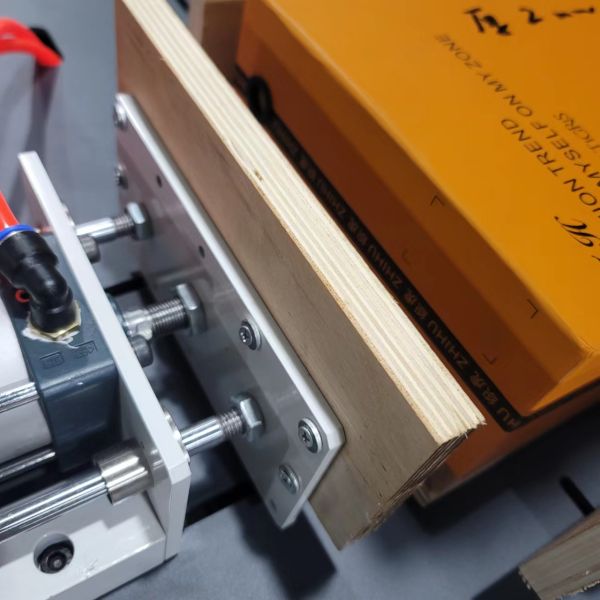 Rigid Box Bubble Removing Gift Box Bubble Pressing Machine DG-600