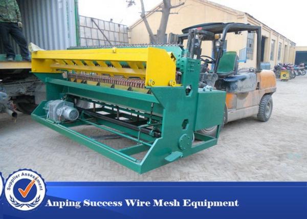 Quality High Speed Welded Wire Mesh Machine , Wire Mesh Weaving Machine Heavy Style for sale