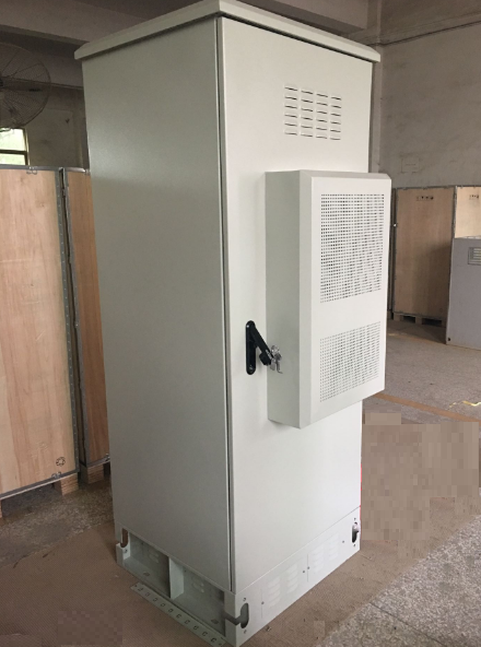 2000W Energy Saving Frequency Variable DC Outdoor Cabinet Air Conditioner RS485 Communication Through MODBUS Protocol