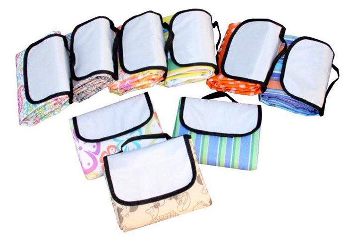 Convenient Fold Up Picnic Blanket Waterproof Beach Mat With Peva Backing