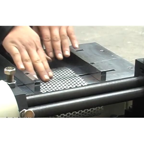 Small Filter Element Inner Frame Rolling Filter Laser Cutter Cutting Machine