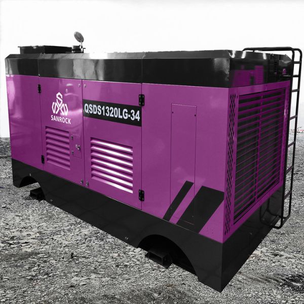 410KW Rotary Screw Air Compressor Diesel Power Source Air Consumption 31-29m2/min
